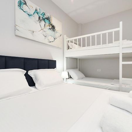Vila Feliz - Premium Rooms With Free Private Parking Vlorë Esterno foto
