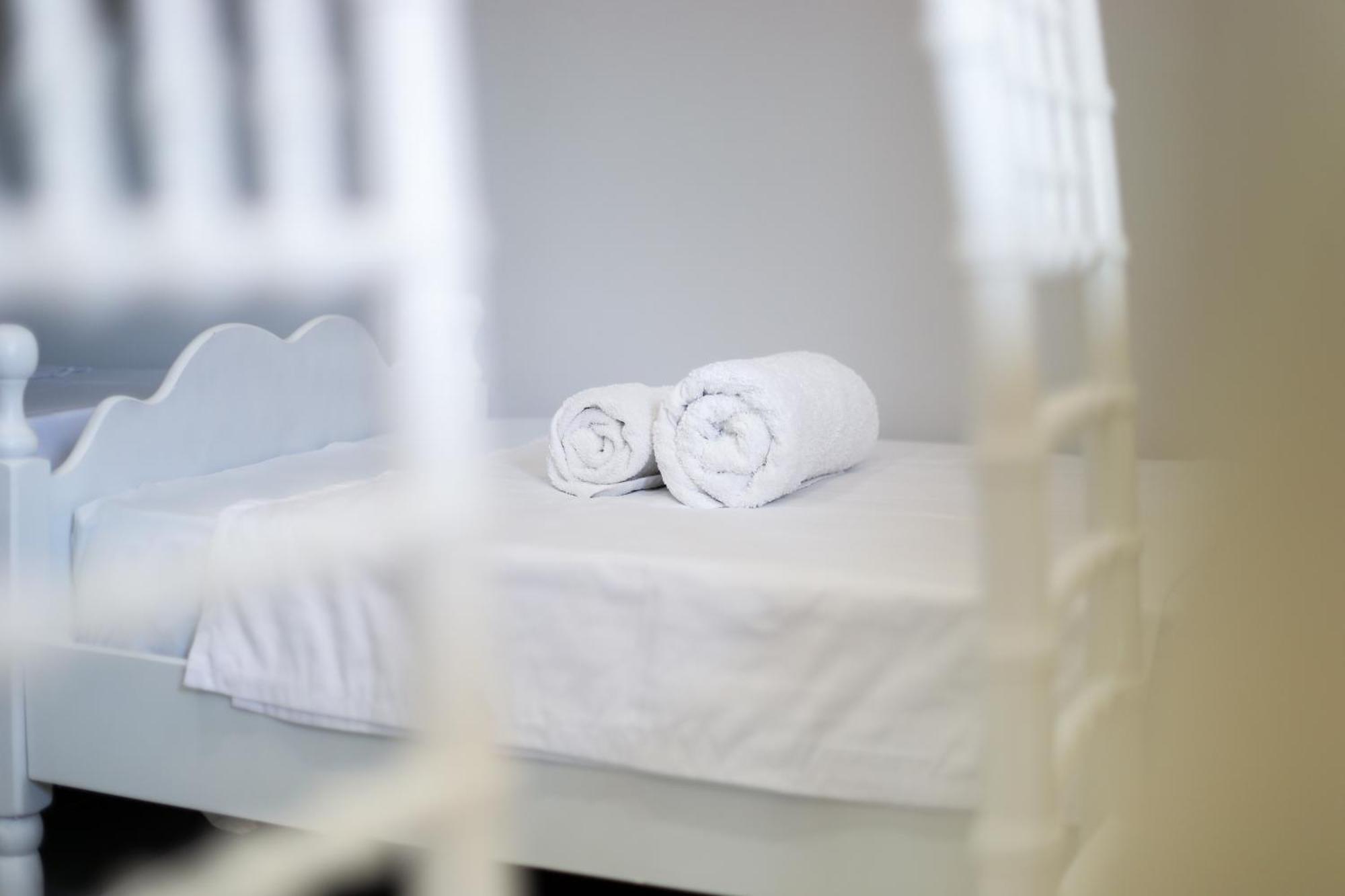 Vila Feliz - Premium Rooms With Free Private Parking Vlorë Esterno foto