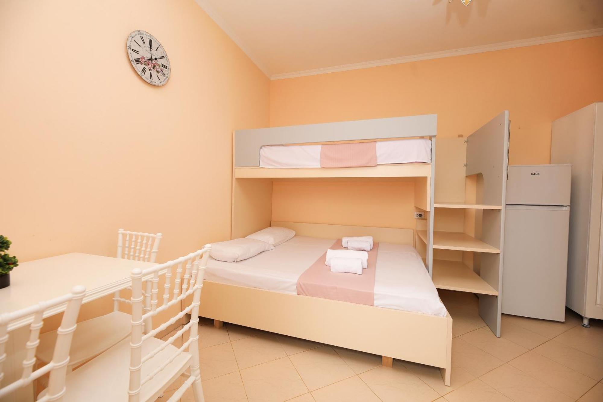 Vila Feliz - Premium Rooms With Free Private Parking Vlorë Esterno foto
