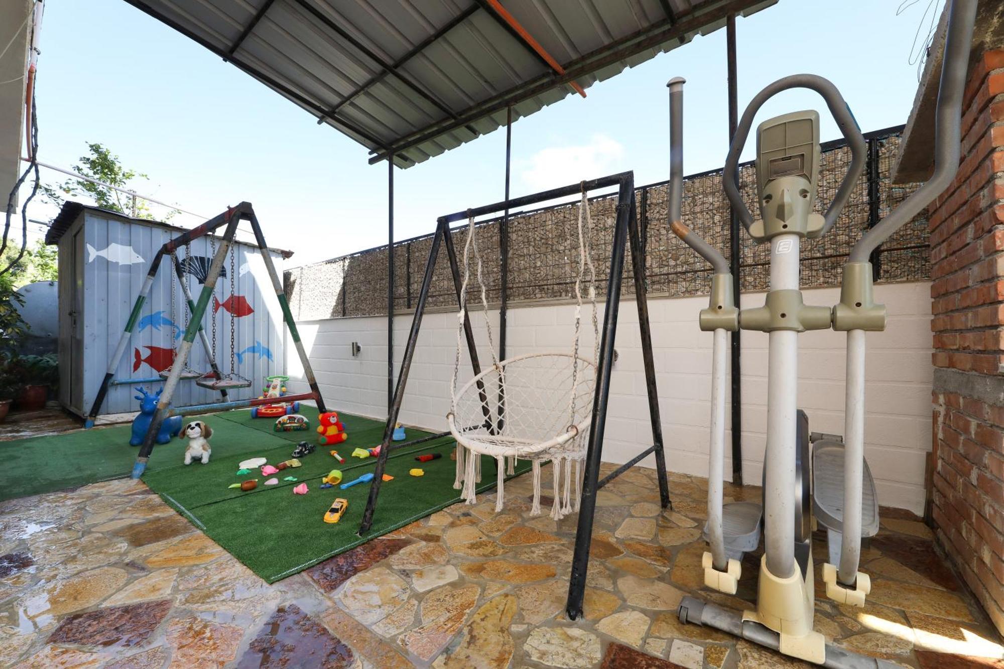 Vila Feliz - Premium Rooms With Free Private Parking Vlorë Esterno foto